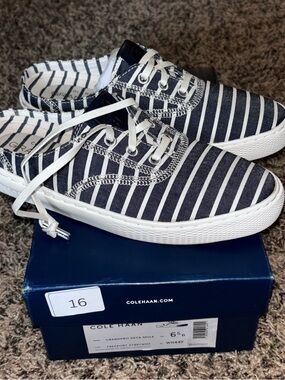 Cole Haan Womens Grandpro W11447 Deck Mule Shoe Freeport Strp/White Size 6.5